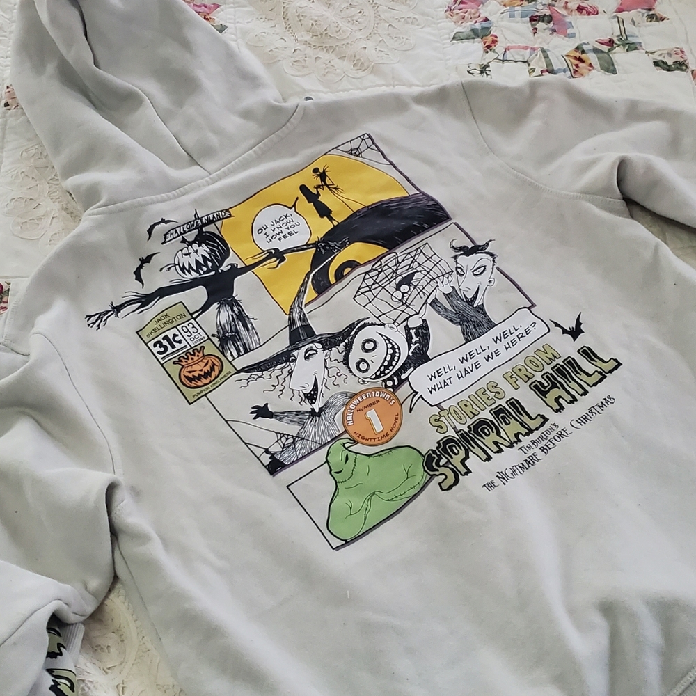 Disney Nightmare Before Christmas Stories From Spiral Hill Hooded Sweatshirt Med